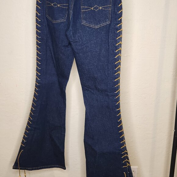 Mudd Low-Rise Lace-Up Bell Bottom Jeans – Size 7 – Dark Wash (NWT) - Picture 3 of 3